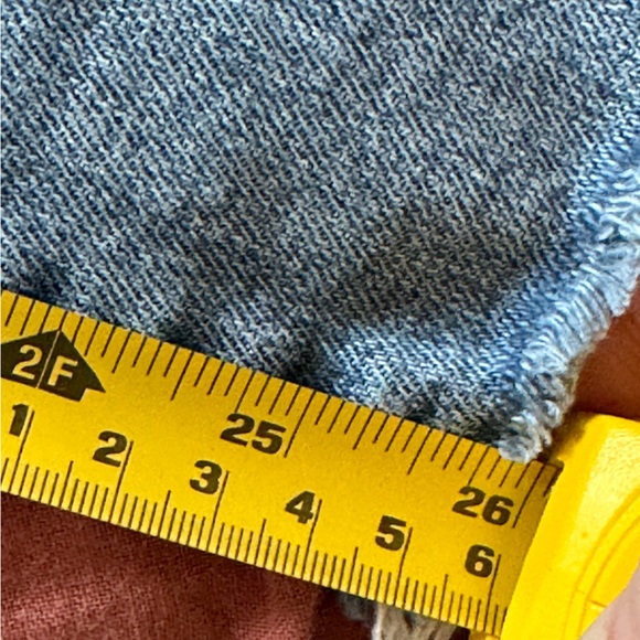 Levi’s jeans wedgie fit skinny pant with distressing. - Picture 3 of 7